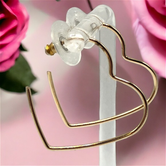 Open Heart Gold-Tone Hoop Earrings! - Picture 1 of 7